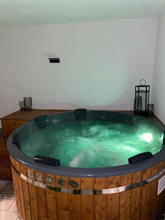 Parajd Szállás | Motel (K1577-48) A kép szerzői jogvédelem alatt állhat. Javasolt a kapcsolatfelvétel a jog tulajdonossal.