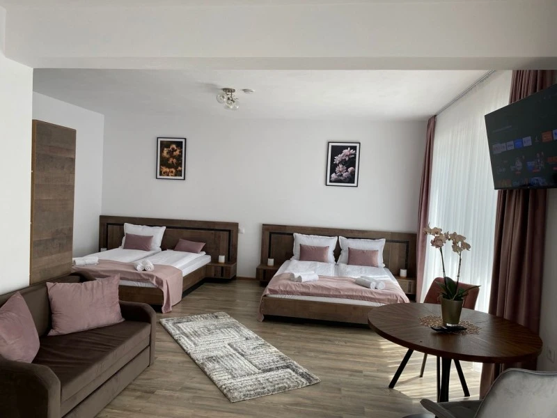 Praid Cazare | Motel (K1577-69) Imaginea poate fi supusă drepturilor de autor. Se recomandă contactarea titularului drepturilor.