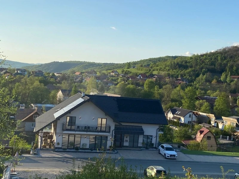 Praid Cazare | Motel (K1577-95) Imaginea poate fi supusă drepturilor de autor. Se recomandă contactarea titularului drepturilor.