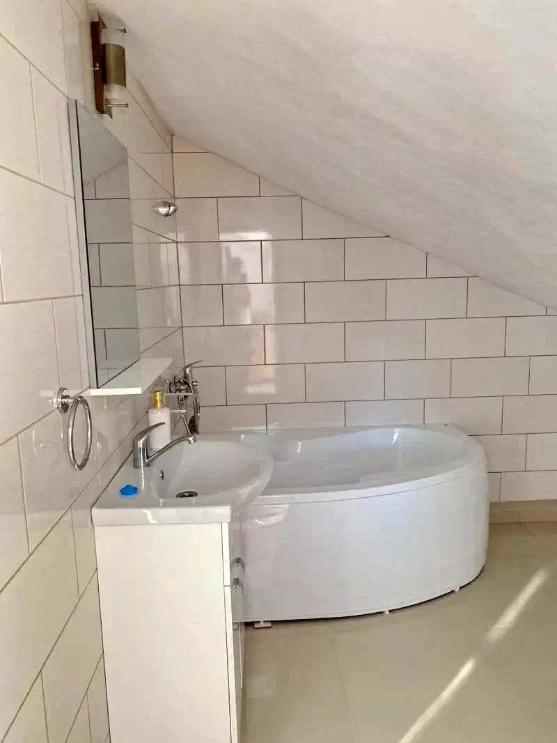 Padis Cazare | Motel (K0075-64) Imaginea poate fi supusă drepturilor de autor. Se recomandă contactarea titularului drepturilor.