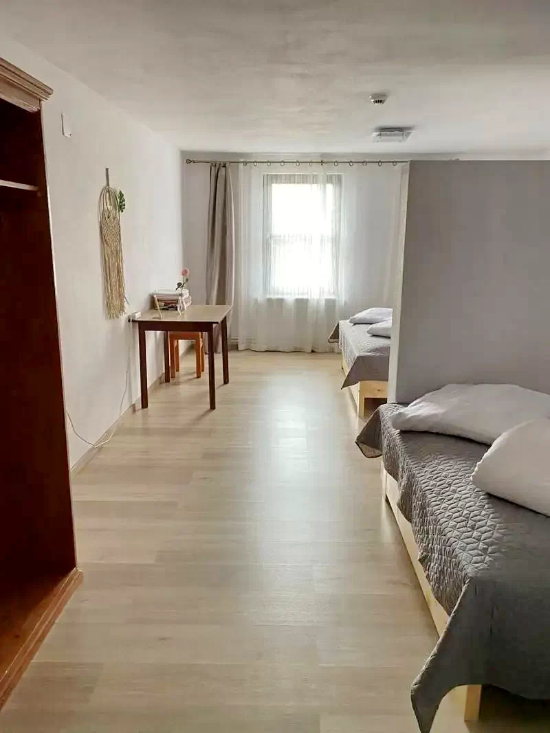 Padis Cazare | Motel (K0075-68) Imaginea poate fi supusă drepturilor de autor. Se recomandă contactarea titularului drepturilor.