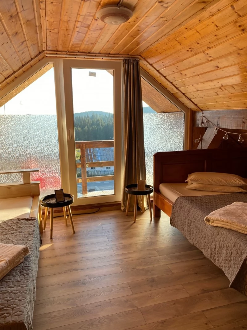 Padis Cazare | Motel (K0075-76) Imaginea poate fi supusă drepturilor de autor. Se recomandă contactarea titularului drepturilor.