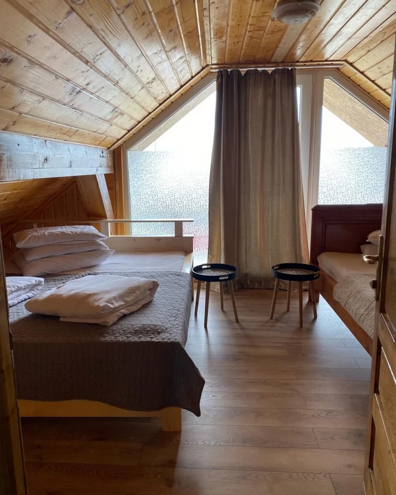 Padis Cazare | Motel (K0075-81) Imaginea poate fi supusă drepturilor de autor. Se recomandă contactarea titularului drepturilor.