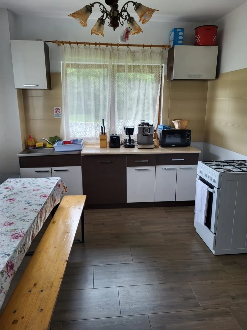 Padis Cazare | Sat de vacanță (K0306-4) Imaginea poate fi supusă drepturilor de autor. Se recomandă contactarea titularului drepturilor.