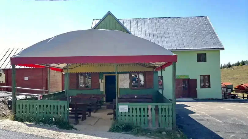 Padis Cazare | Pensiune (K0361-1) Imaginea poate fi supusă drepturilor de autor. Se recomandă contactarea titularului drepturilor.