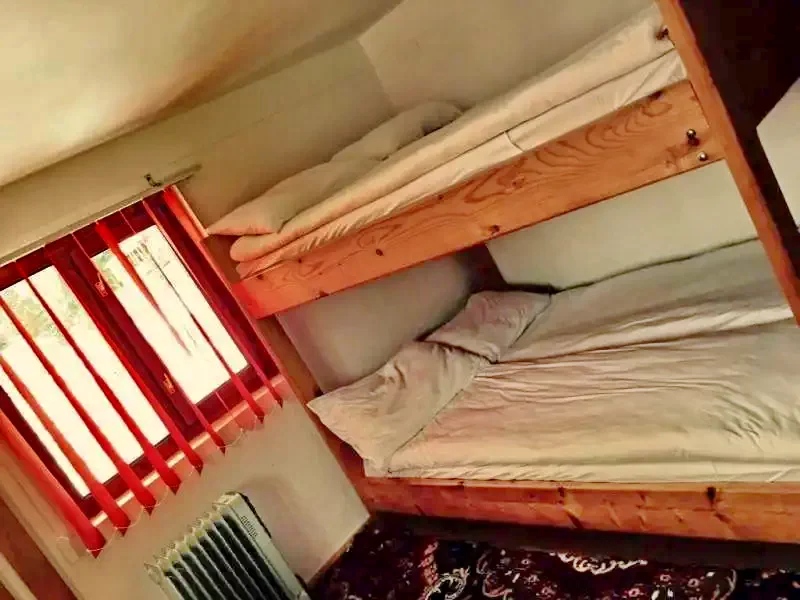 Padis Cazare | Motel (K0361-20) Imaginea poate fi supusă drepturilor de autor. Se recomandă contactarea titularului drepturilor.