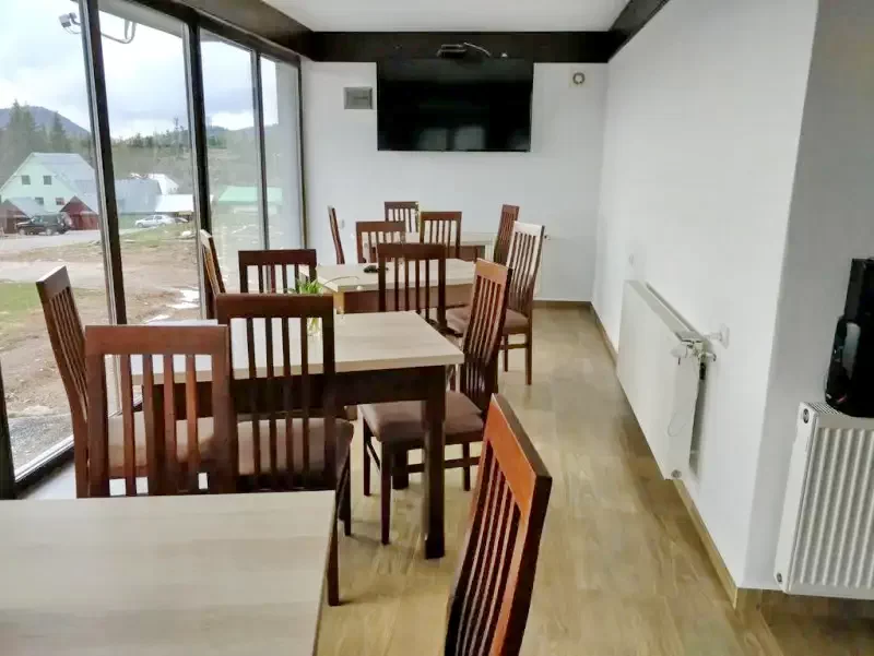 Padis Cazare | Motel (K0800-3) Imaginea poate fi supusă drepturilor de autor. Se recomandă contactarea titularului drepturilor.