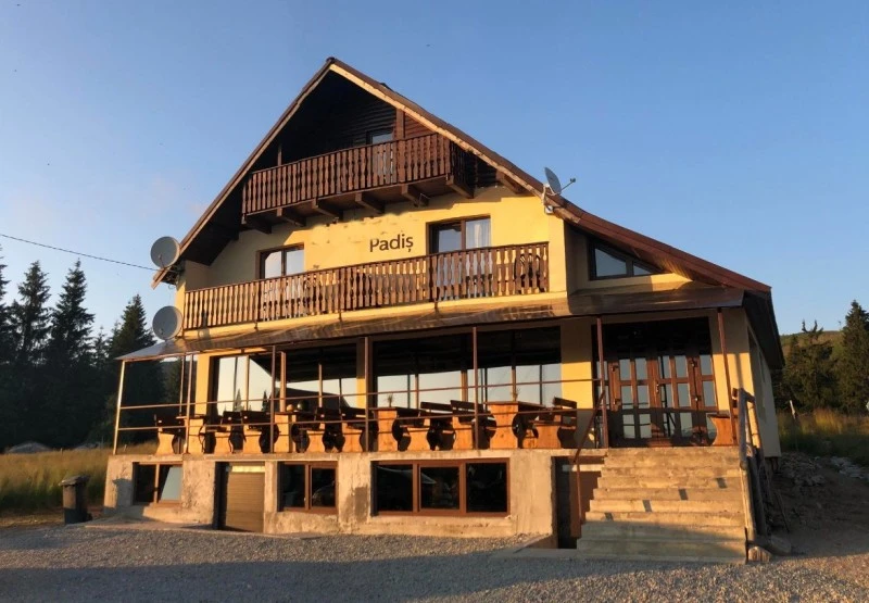 Padis Cazare | Motel (K0800-20) Imaginea poate fi supusă drepturilor de autor. Se recomandă contactarea titularului drepturilor.