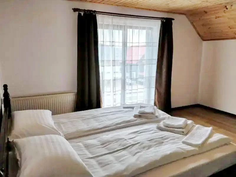 Padis Cazare | Motel (K0800-25) Imaginea poate fi supusă drepturilor de autor. Se recomandă contactarea titularului drepturilor.