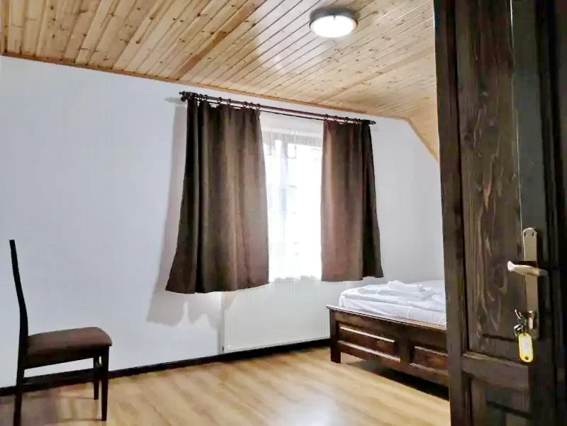 Padis Cazare | Motel (K0800-27) Imaginea poate fi supusă drepturilor de autor. Se recomandă contactarea titularului drepturilor.