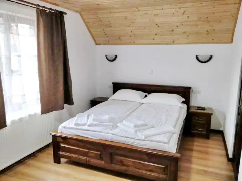 Pádis Szállás | Panzió (K0800-33) A kép szerzői jogvédelem alatt állhat. Javasolt a kapcsolatfelvétel a jog tulajdonossal. Pádis Szállás | Panzió (K0800-33) A kép szerzői jogvédelem alatt állhat. Javasolt a kapcsolatfelvétel a jog tulajdonossal.