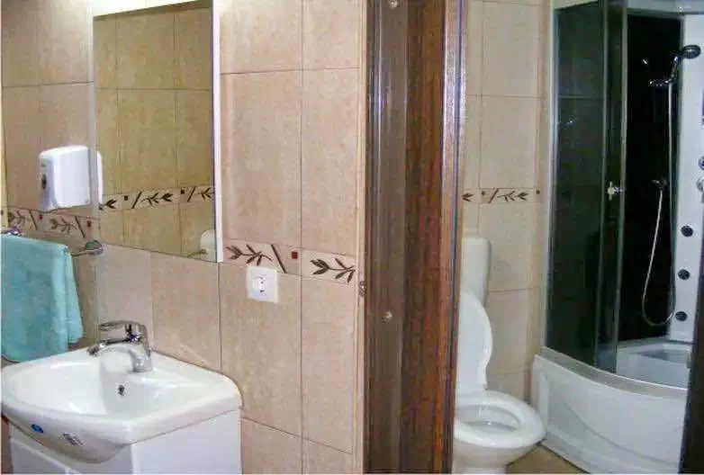 Kiskoh Szállás | Motel (K0076-9) A kép szerzői jogvédelem alatt állhat. Javasolt a kapcsolatfelvétel a jog tulajdonossal.