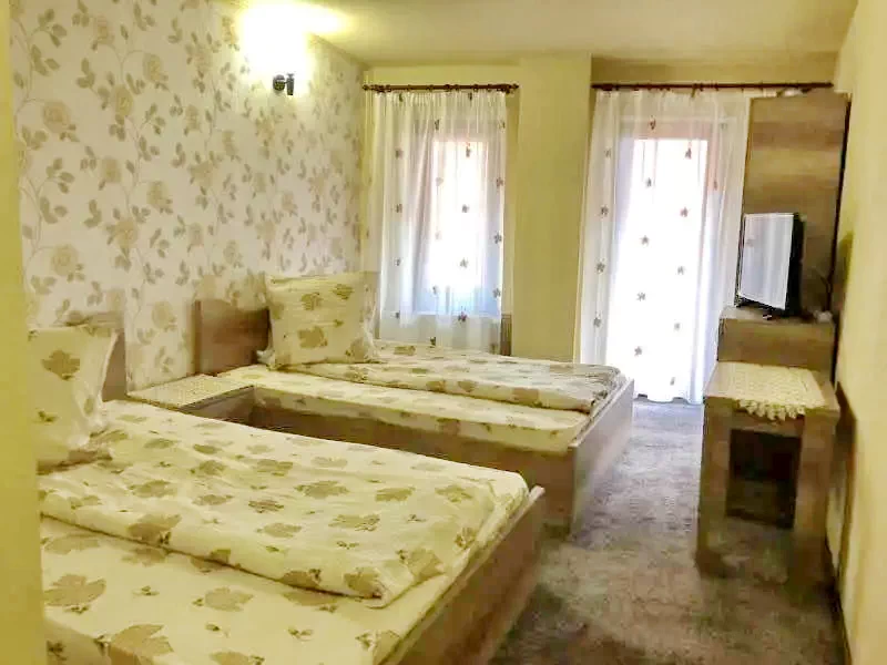 Kiskoh Szállás | Motel (K0076-13) A kép szerzői jogvédelem alatt állhat. Javasolt a kapcsolatfelvétel a jog tulajdonossal.