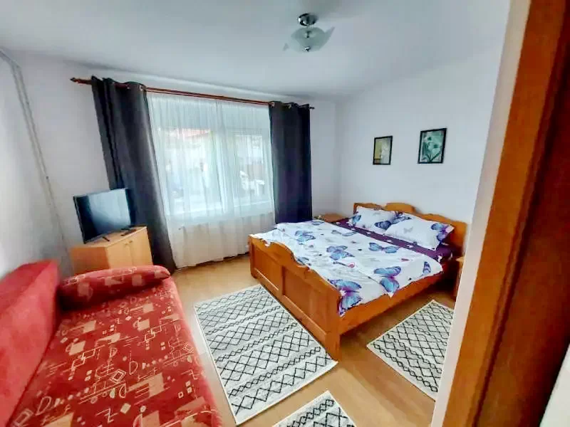 Chișcău Cazare | Motel (K0232-9) Imaginea poate fi supusă drepturilor de autor. Se recomandă contactarea titularului drepturilor.