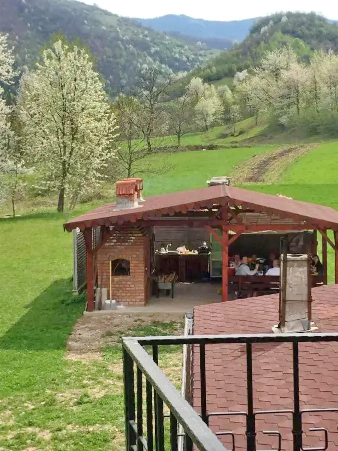 Szállás Chiscău - Pensiunea Popasul Urșilor***|Kiskoh -  Popasul Urșilor Panzió***. A kép szerzői jogvédelem alatt állhat. Javasolt a kapcsolatfelvétel a jog tulajdonossal.