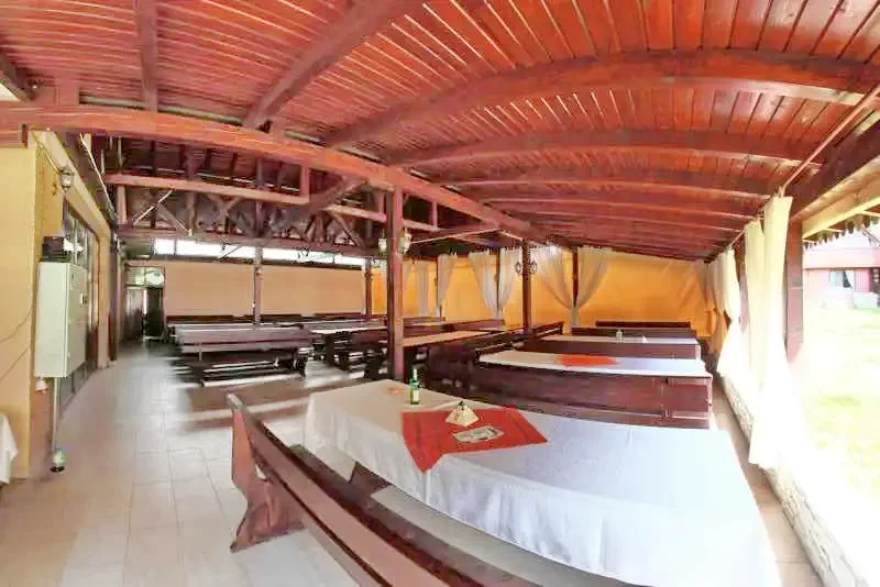 Kiskoh Szállás | Motel (K0369-33) A kép szerzői jogvédelem alatt állhat. Javasolt a kapcsolatfelvétel a jog tulajdonossal.