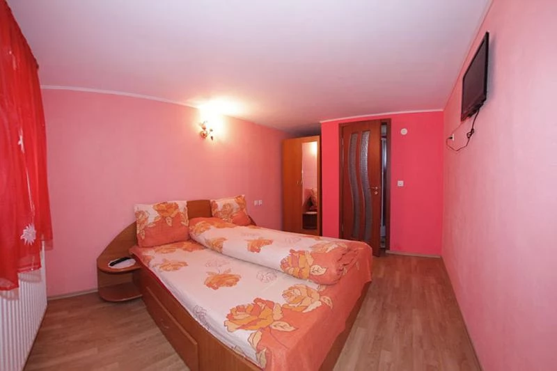 Chișcău Cazare | Motel (K0419-6) Imaginea poate fi supusă drepturilor de autor. Se recomandă contactarea titularului drepturilor.