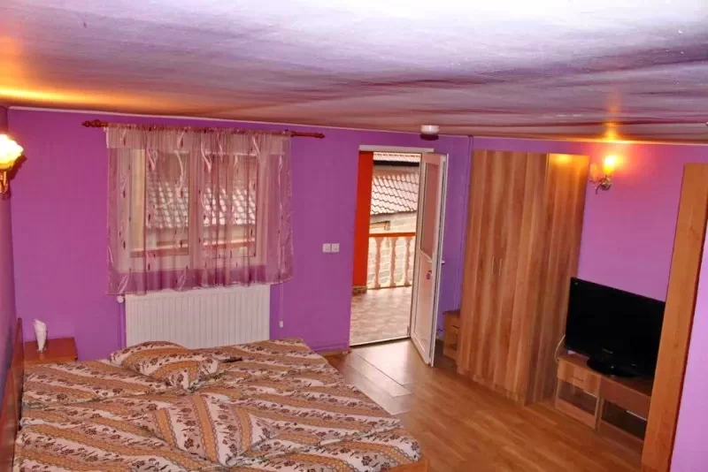 Chișcău Cazare | Motel (K0419-10) Imaginea poate fi supusă drepturilor de autor. Se recomandă contactarea titularului drepturilor.