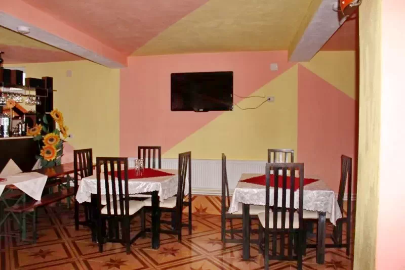 Chișcău Cazare | Motel (K0419-35) Imaginea poate fi supusă drepturilor de autor. Se recomandă contactarea titularului drepturilor.