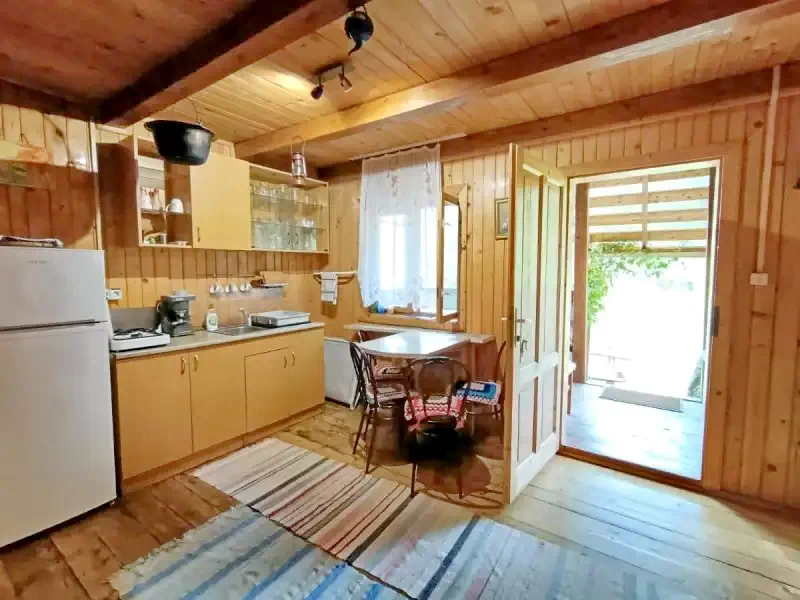 Chișcău Cazare | Cabană (K0463-3) Imaginea poate fi supusă drepturilor de autor. Se recomandă contactarea titularului drepturilor. Chișcău Cazare | Cabană (K0463-3) Imaginea poate fi supusă drepturilor de autor. Se recomandă contactarea titularului drepturilor.