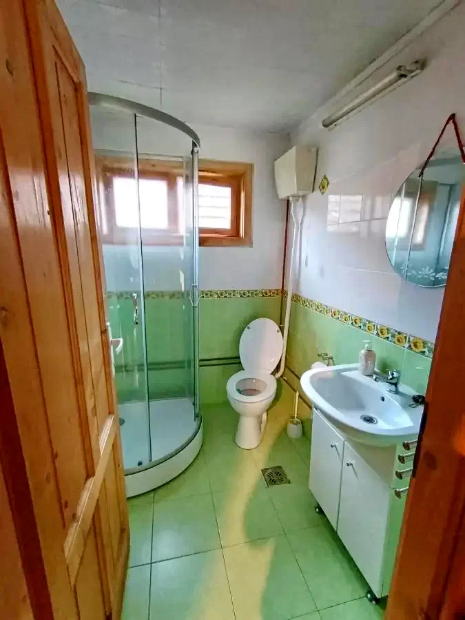 Chișcău Cazare | Sat de vacanță (K0463-6) Imaginea poate fi supusă drepturilor de autor. Se recomandă contactarea titularului drepturilor.