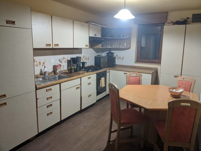 Chișcău Cazare | Motel (K0466-3) Imaginea poate fi supusă drepturilor de autor. Se recomandă contactarea titularului drepturilor.