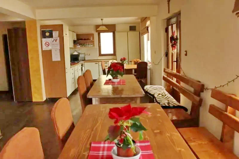 Kiskoh Szállás | Motel (K0466-4) A kép szerzői jogvédelem alatt állhat. Javasolt a kapcsolatfelvétel a jog tulajdonossal.