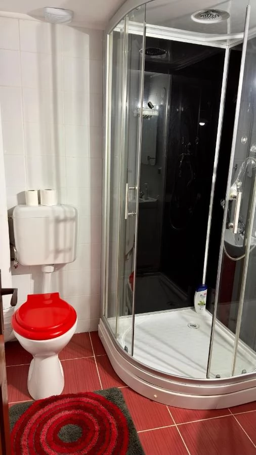 Kiskoh Szállás | Motel (K0466-31) A kép szerzői jogvédelem alatt állhat. Javasolt a kapcsolatfelvétel a jog tulajdonossal.