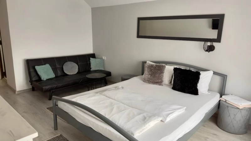 Chișcău Cazare | Motel (K0466-36) Imaginea poate fi supusă drepturilor de autor. Se recomandă contactarea titularului drepturilor.