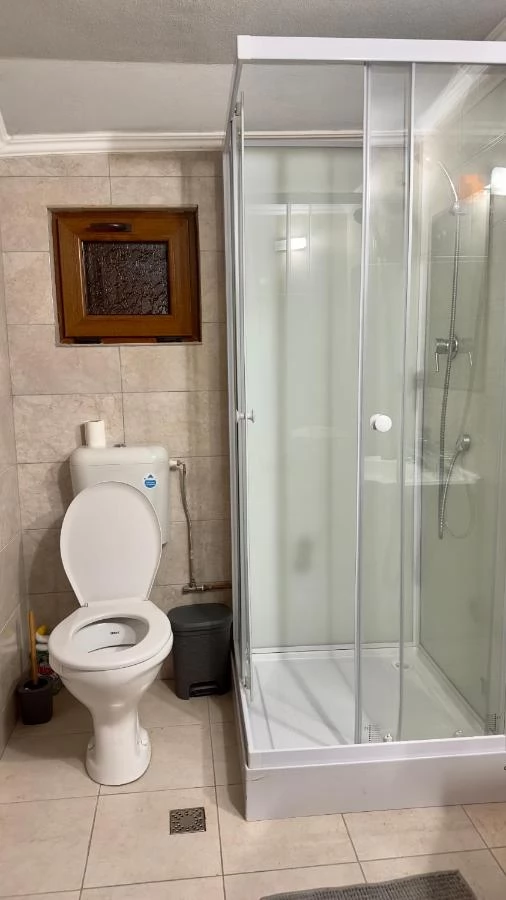 Kiskoh Szállás | Motel (K0466-38) A kép szerzői jogvédelem alatt állhat. Javasolt a kapcsolatfelvétel a jog tulajdonossal.