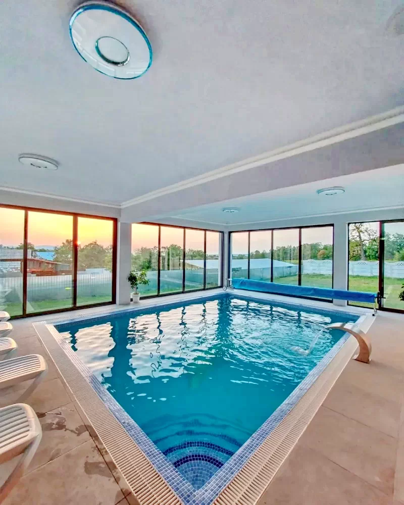 Chișcău Cazare | Motel (K1431-1) Imaginea poate fi supusă drepturilor de autor. Se recomandă contactarea titularului drepturilor.