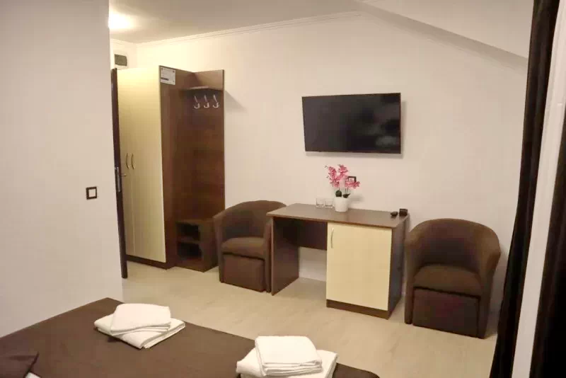 Chișcău Cazare | Motel (K1431-12) Imaginea poate fi supusă drepturilor de autor. Se recomandă contactarea titularului drepturilor.