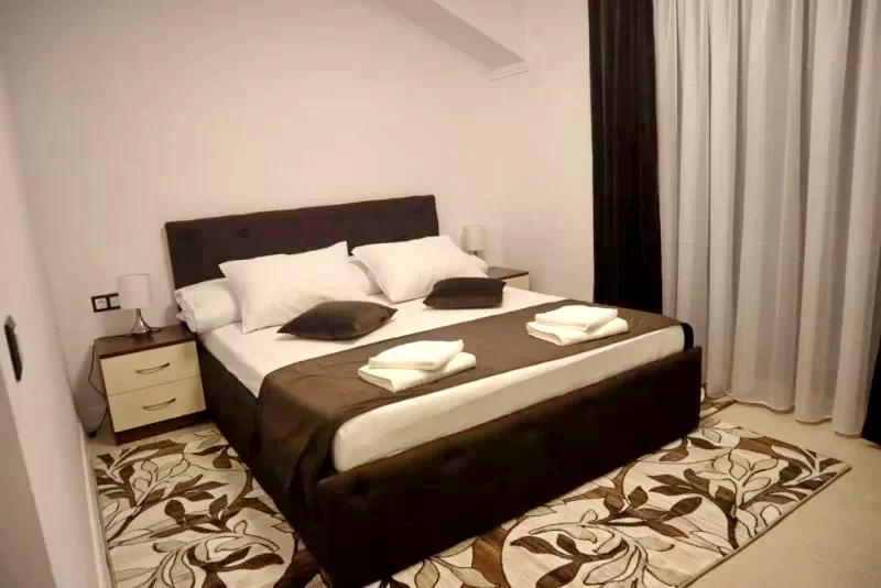 Chișcău Cazare | Motel (K1431-14) Imaginea poate fi supusă drepturilor de autor. Se recomandă contactarea titularului drepturilor.