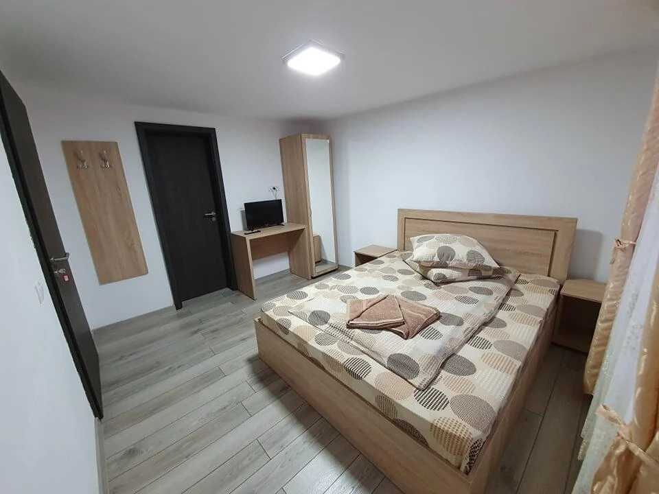 Chișcău Cazare | Pensiune (K1464-15) Imaginea poate fi supusă drepturilor de autor. Se recomandă contactarea titularului drepturilor. Chișcău Cazare | Pensiune (K1464-15) Imaginea poate fi supusă drepturilor de autor. Se recomandă contactarea titularului drepturilor.