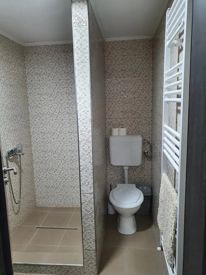 Chișcău Cazare | Motel (K1464-27) Imaginea poate fi supusă drepturilor de autor. Se recomandă contactarea titularului drepturilor.