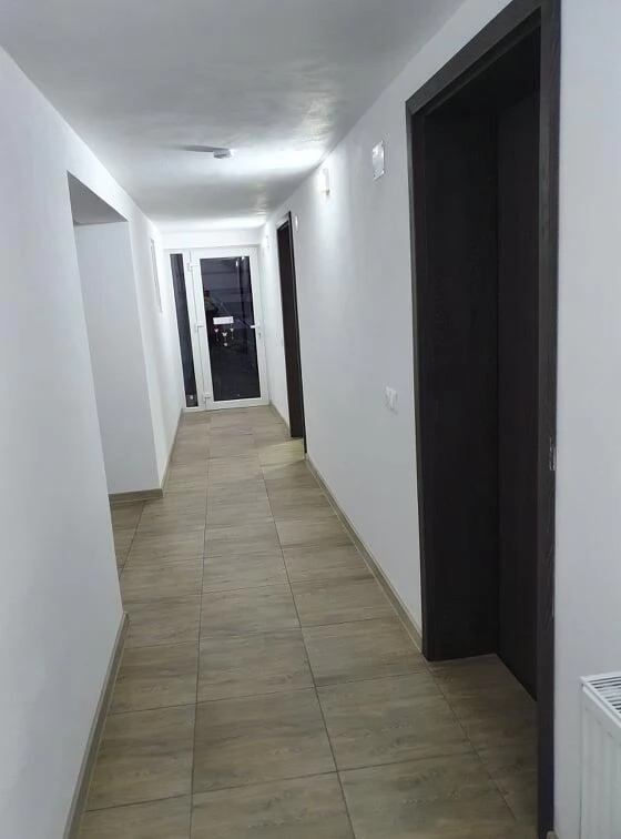 Chișcău Cazare | Motel (K1464-32) Imaginea poate fi supusă drepturilor de autor. Se recomandă contactarea titularului drepturilor.