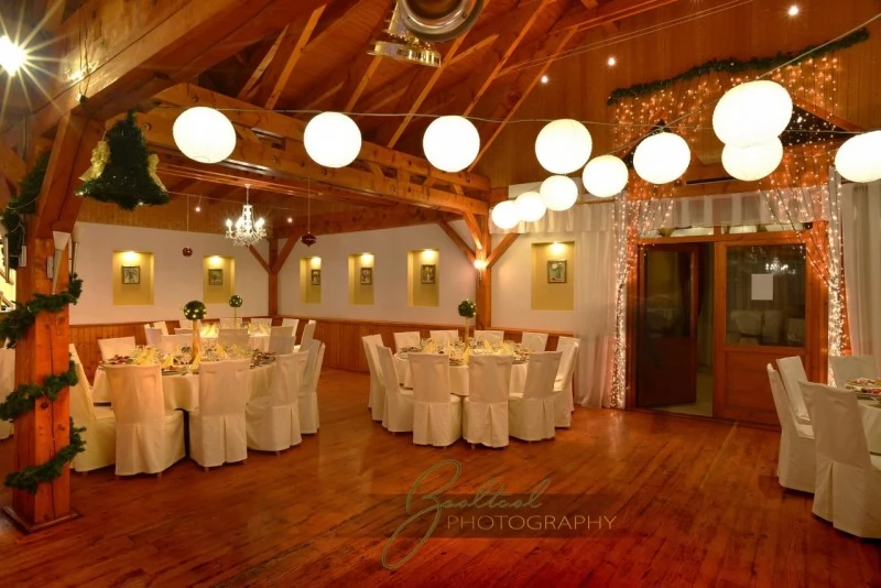 Csíksomlyó, Csíkszereda Szállás | Hotel*** (K1491-60) A kép szerzői jogvédelem alatt állhat. Javasolt a kapcsolatfelvétel a jog tulajdonossal. Csíksomlyó, Csíkszereda Szállás | Hotel*** (K1491-60) A kép szerzői jogvédelem alatt állhat. Javasolt a kapcsolatfelvétel a jog tulajdonossal.