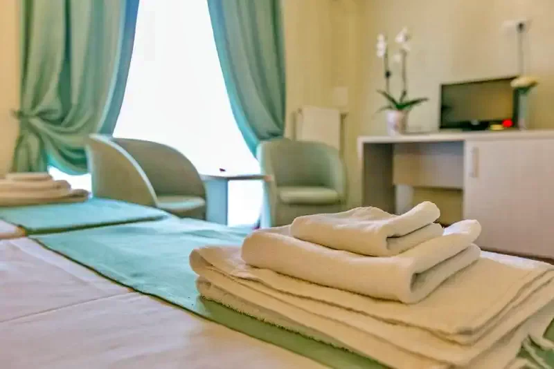 Herkulesfürdő Szállás | Hotel*** (K0820-14) A kép szerzői jogvédelem alatt állhat. Javasolt a kapcsolatfelvétel a jog tulajdonossal. Herkulesfürdő Szállás | Hotel*** (K0820-14) A kép szerzői jogvédelem alatt állhat. Javasolt a kapcsolatfelvétel a jog tulajdonossal.