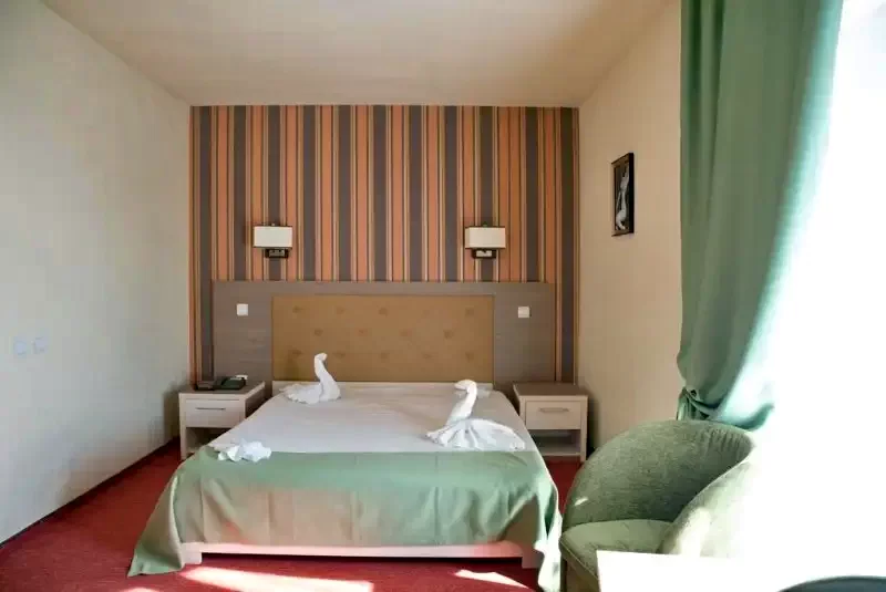 Băile Herculane Cazare | Pensiune turistică (K0820-28) Imaginea poate fi supusă drepturilor de autor. Se recomandă contactarea titularului drepturilor.