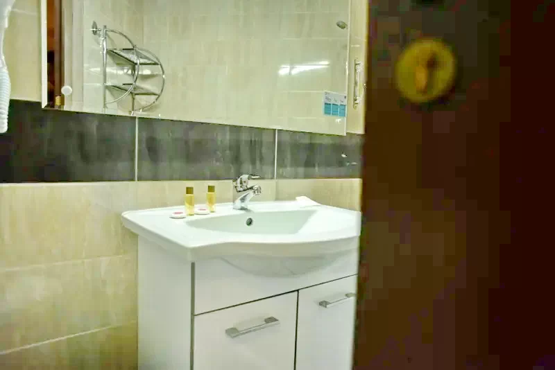 Herkulesfürdő Szállás | Turisztikai panzió (K0820-29) A kép szerzői jogvédelem alatt állhat. Javasolt a kapcsolatfelvétel a jog tulajdonossal.