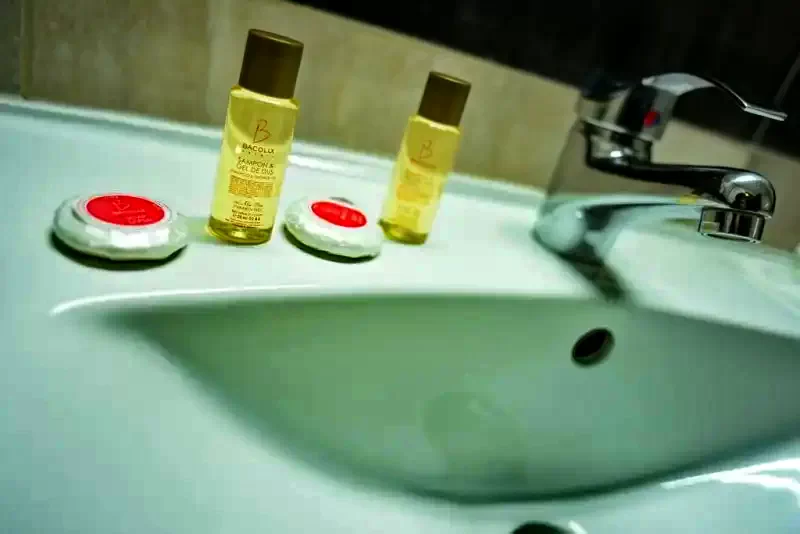 Băile Herculane Cazare | Pensiune turistică (K0820-30) Imaginea poate fi supusă drepturilor de autor. Se recomandă contactarea titularului drepturilor.