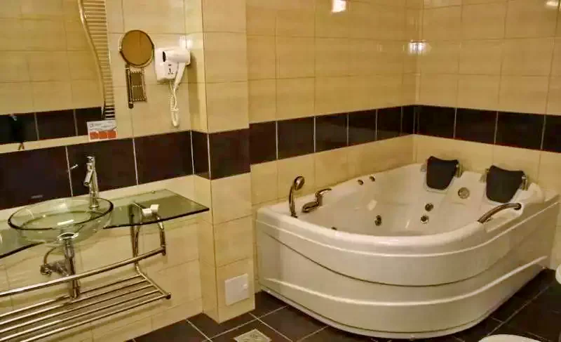 Băile Herculane Cazare | Pensiune turistică (K0820-44) Imaginea poate fi supusă drepturilor de autor. Se recomandă contactarea titularului drepturilor.