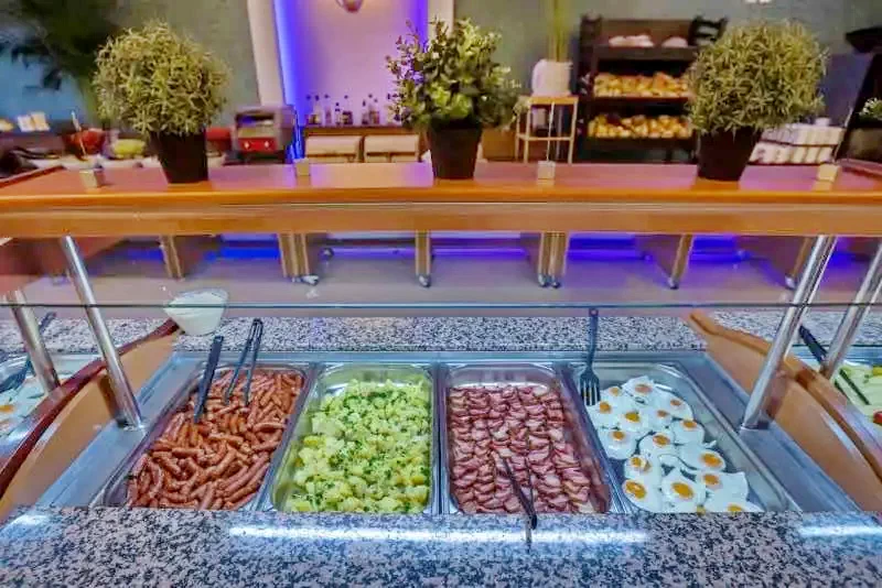 Herkulesfürdő Szállás | Hotel**** (K0873-20) A kép szerzői jogvédelem alatt állhat. Javasolt a kapcsolatfelvétel a jog tulajdonossal. Herkulesfürdő Szállás | Hotel**** (K0873-20) A kép szerzői jogvédelem alatt állhat. Javasolt a kapcsolatfelvétel a jog tulajdonossal.