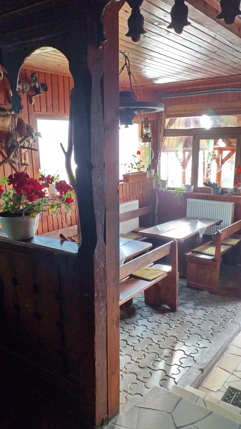 Bucsin-tető Szállás | Motel (K0668-2) A kép szerzői jogvédelem alatt állhat. Javasolt a kapcsolatfelvétel a jog tulajdonossal.