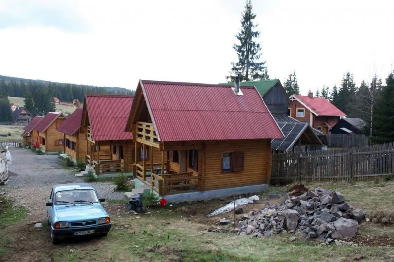 Bucsin-tető Szállás | Motel (K0668-12) A kép szerzői jogvédelem alatt állhat. Javasolt a kapcsolatfelvétel a jog tulajdonossal.