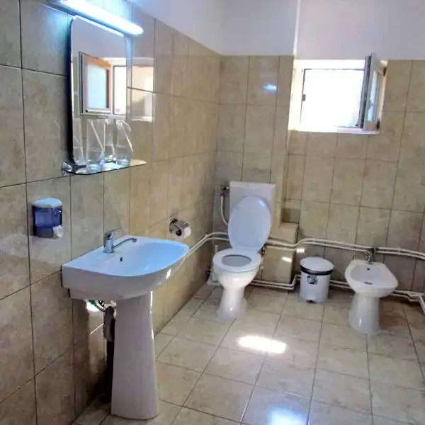 Aknasúgatag Szállás | Motel (K0765-10) A kép szerzői jogvédelem alatt állhat. Javasolt a kapcsolatfelvétel a jog tulajdonossal.