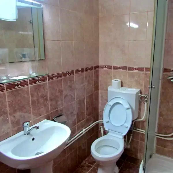 Ocna Șugatag Cazare | Motel (K0765-21) Imaginea poate fi supusă drepturilor de autor. Se recomandă contactarea titularului drepturilor.