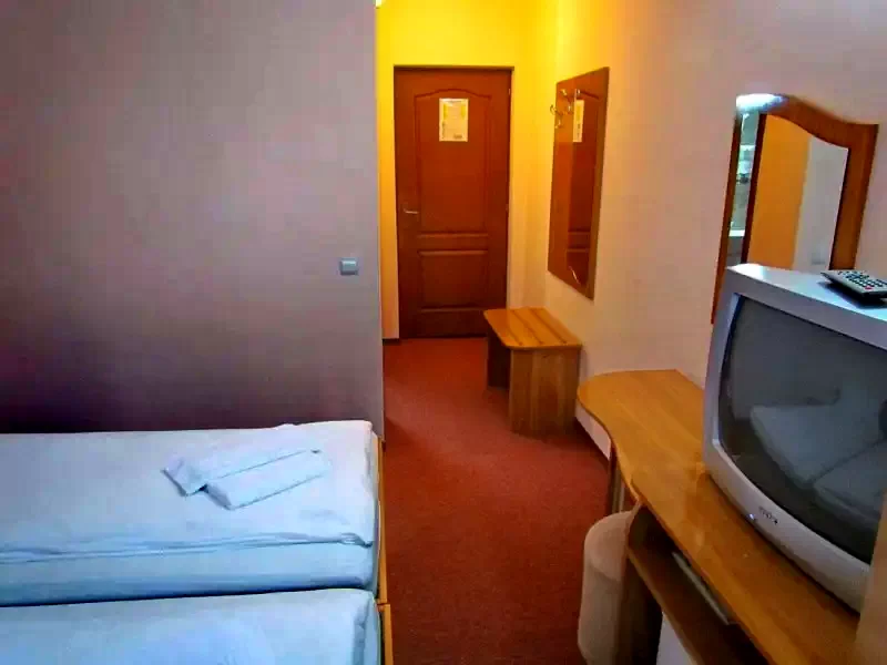 Ocna Șugatag Cazare | Motel (K0765-24) Imaginea poate fi supusă drepturilor de autor. Se recomandă contactarea titularului drepturilor.