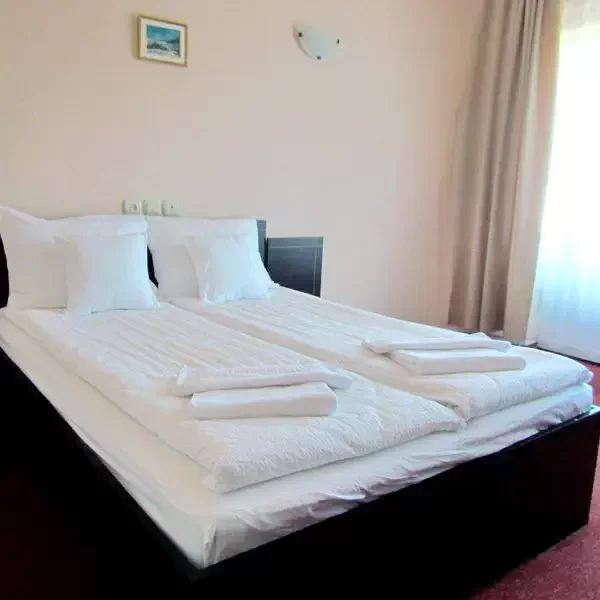 Aknasúgatag Szállás | Motel (K0765-30) A kép szerzői jogvédelem alatt állhat. Javasolt a kapcsolatfelvétel a jog tulajdonossal.