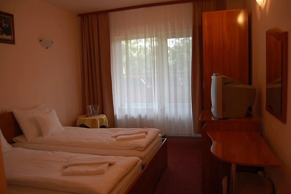 Aknasúgatag Szállás | Motel (K0765-36) A kép szerzői jogvédelem alatt állhat. Javasolt a kapcsolatfelvétel a jog tulajdonossal.